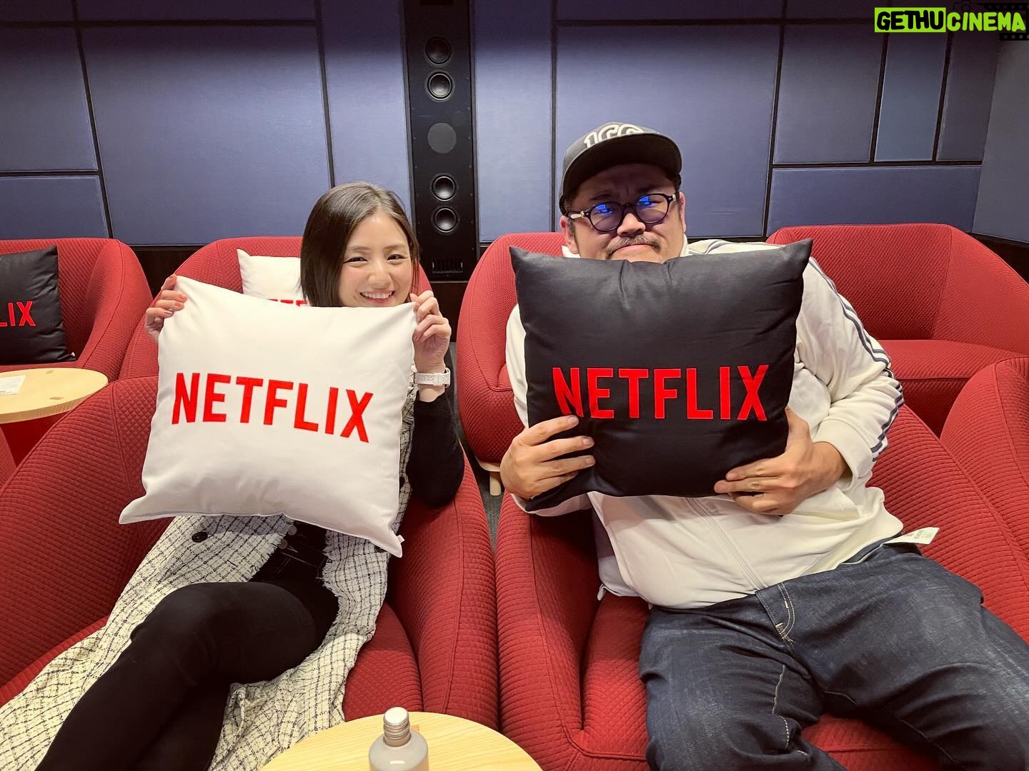 Moemi Katayama - 4.4K Likes - 🎬🍿
Netflix
シティーハンターの試写に行ったら
たまたま阿見201さんと一緒でした✨
Netflixの試写室
憧れの大型ホームシアターのようなところで
リラックスして観れて
楽しかった!
シティーハンターは
4月25日
Netflix独占配信開始!
ぜひご覧ください
そして感想をぜひぜひ
教えてください♡
#netflix #cityhunter #映画シティーハンター #シティーハンター #阿見201 さん #moemikatayama