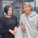 Moemi Katayama Instagram - ★✂︎ 撮影のいいタイミングで FONS'へ♡♡♡ カットはもちろんですが 今回は全国のヘアサロンの1%にしか 下ろしてないという トリートメントもしてくださった🫨❤️ “BYKARTE” というブランド様 なんかね 特許も取得しているそう(*☻-☻*) トリートメントって 重くなることもあるけど こちらは、軽くサラサラで 髪に栄養が入った！ って感じがした😳💫 すぐ髪の毛ぺたる民だから 嬉しい...!💇‍♀️💓 いつもありがとうございます✨ #fons #堀川智明 さん #北青山 #表参道 #ヘアカット #bykarte #トリートメント #moemikatayama