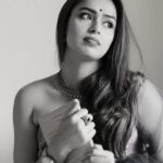 Mokksha Instagram – Being myself is my most favourite hobby…. 🥰
Captured by @maneendrakumar1 
Hair @sr_jyothi14 
Assistance @kiran_i_con_ 
#mokksha #born #queen #selflove #bong #girl #love