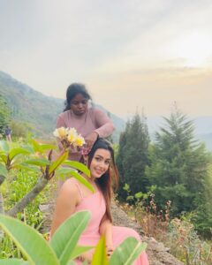Mokksha Instagram - Being the Cinderella of my own wonderland 👗🥰🤲🏻 Captured by @frosh.ambitious Makeup n hair by @bercy_alex #mokksha #born #queen #kodaikanal #love #hills #nature #lover #tamil #film #shoot #time