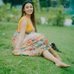 Mokksha Instagram – Exclusively for the retro lovers 🫶🏻
Captured by @umphotography150 
#mokksha #born #queen #sari #love #oldschool #goal #bongo #bong