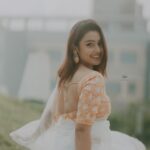Mokksha Instagram – Exclusively for the retro lovers 🫶🏻
Captured by @umphotography150 
#mokksha #born #queen #sari #love #oldschool #goal #bongo #bong