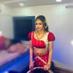 Mokksha Instagram – The classical look has always been my favourite 🤞This was the look behind the poster @chithinimovie 
Film by @eastcoastvijayan , Malayalam film upcoming..
Makeup by Me
Choreography by kala Master ji.
#mokksha #born #queen #chithini #malayalam #film #upcoming #classical #dance #devotion #love