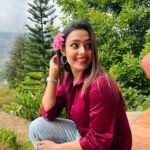 Mokksha Instagram – I am the Colour of my own canvas 😋😄
Captured by @frosh.ambitious 
Makeup and hair @bercy_alex 
#mokksha #born #queen #kodaikanal #diaries #tamil #film #nature #lover