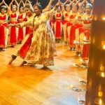 Mokksha Instagram – The classical look has always been my favourite 🤞This was the look behind the poster @chithinimovie 
Film by @eastcoastvijayan , Malayalam film upcoming..
Makeup by Me
Choreography by kala Master ji.
#mokksha #born #queen #chithini #malayalam #film #upcoming #classical #dance #devotion #love