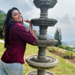 Mokksha Instagram – I am the Colour of my own canvas 😋😄
Captured by @frosh.ambitious 
Makeup and hair @bercy_alex 
#mokksha #born #queen #kodaikanal #diaries #tamil #film #nature #lover
