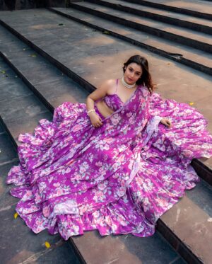Mokksha Instagram - “A princess is made a queen but a true Queen is born though unidentified “ - MOKKSHA😎
Captured by @pbstudiosofficial @shuttersbypb @peebee_90 
Wearing @fdarijit 
Makeup and hair @makeupartist__bikuboy07 
Special thanks @ss.creationphotographyfilms 
#mokksha #born #queen #traditional #lover #ethnic #love #chandannagar #vibes #naturephotography