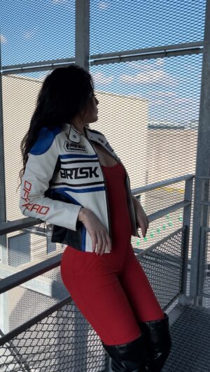 Molie Pasqualini Instagram - Prenez le risque ou perdez la chance 😉🔥

#mood #me #instalike #followｍe #ınstagood #girl 
#étatdesprit #humeur #girl #girlstyle