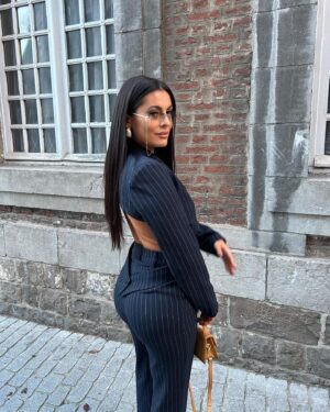 Molie Pasqualini Instagram - Mon ensemble bcp trop beau de chez @laboutique_manouche 😻😻😻