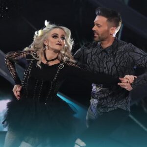 Mollie Gallagher Instagram - WHAT AN EXPERIENCE ❤️❤️❤️

I have truly had the best time doing dancing on ice, I have learnt a crazy amount and I’m so grateful to have been part of the show. It’s been my life for past 5 months and I could keep on going because I’ve truly loved it. I couldn’t have asked for a better partner than Sylvain, the funniest, most patient, talented person. I’m going to miss our chaotic days together so much. 

Thank you soo much @dancingonice 💫✨⛸