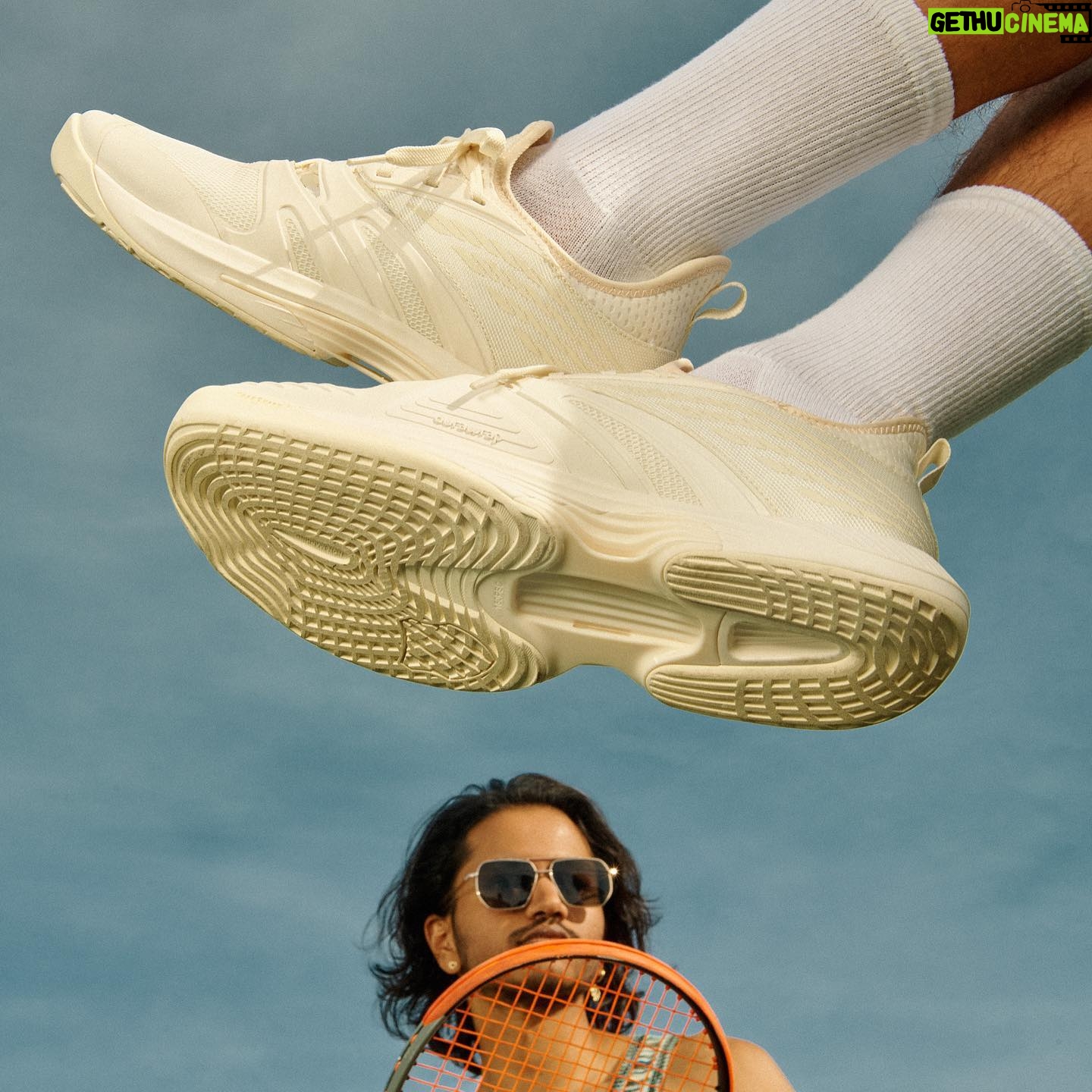 Molly Cranna - 417 Likes - Big big dream shoot for @corridor x @kswiss @racquetmag ft. @binoymusic and @baileypilbeam // styling by @thecharlotteroyal // HMU @joannawoodmakeup // production @circadianpictures @michaelscottklein // thanks 1mil to @_caitlin_thompson @jonttang @brandoncapps and Frederic De Beule