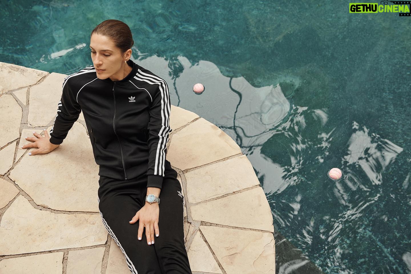 Molly Cranna - 295 Likes - Happy US Open!!!! @andreapetkovici and @gokawachi for the newest @mauricedemauriac x @racquetmag watch launch. Absolutely perfect shoot day, thanks to @cshaptennispod @carltondewoody @dshaftel and @racquetclubla