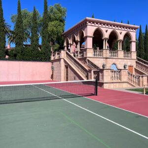 Molly Cranna Instagram - 2023 was likely the hardest year of my life but I went through my calendar and counted that I played tennis 175 times from Jan 1 to Dec 31. I don’t really care if this is sticky and earnest - when everything turned upside down and nothing felt recognizable, the court was still there to comfort and humble and teach and remind. Xo and 🤞 for 2024