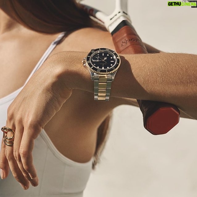 Molly Cranna - 338 Likes - Print is not 100% dead! @emilyoberg for Hodinkee Mag Vol 10 // words by @norataylorllc // thanks to @lisaglisag @hodinkee // love editorial work so much 💚