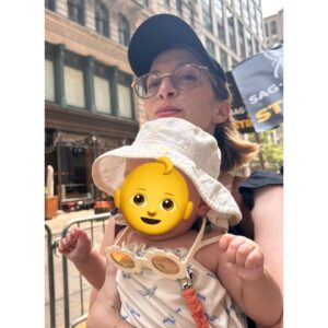 Molly Bernard Instagram - Reading the reasonable demands that the AMPTP rejected or offered minuscule compromises on left me feeling deflated and heartbroken. Among the litany of disappointments is their stance on background actors. On @youngertv we had almost entirely the same group of background actors working with us everyday for seven seasons. Those  artists were paid for every day of their work on set. The new contract wants these workers to be paid for ONE day then use their likeness in perpetuity. One day is $150. These are people’s livelihoods we’re fighting for. Also I’m just going to keep posting about it: only 12% of the 126,000 @sagaftra members make the $26,000 a year to qualify for health insurance. Am proud to be on the picket line with my daughter. AMPTP — wake up my friends. #sagaftrastrong #sagaftrastrike