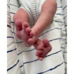 Molly Bernard Instagram - Thrilled to share that @liebhan and I welcomed our healthy, gentle and sassy baby girl on Saturday, January 28 at 11:11pm! We are overjoyed and more in love than we ever imagined. It’s been a gorgeous two week whirlwind adjusting to parenthood and it’s the coolest club we’ve ever been in. Yesterday in a 60 second span Hannah was peed on during a diaper change and I picked bb up to help and was immediately met with projectile poop. My nips are sore, oxytocin is high — MOMS RULE. Hannah and I want to stay in our new family cocoon of diapers and milk and snuggles and eat every second of it up for as long as possible. 💝💕
