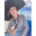 Molly Bernard Instagram - eyes wide shut on honeymoon in Greece