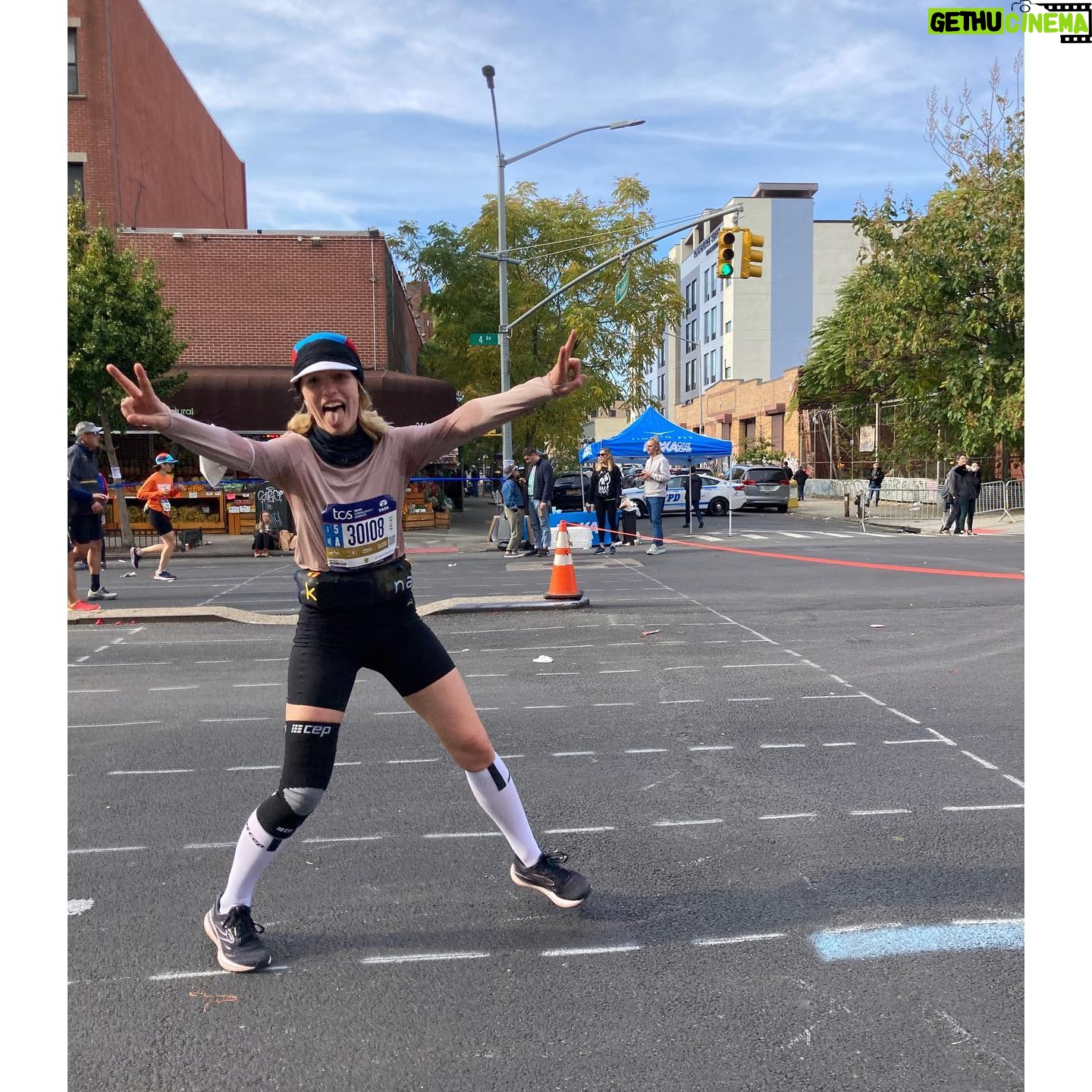 Molly Bernard Instagram - WILLA RUNS MARATHON, AGAIN!
