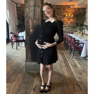 Molly Bernard Instagram - What a beautiful party thrown and planned by our sweetest @hilaryduff @danielled2mgmt and @lowenban for @liebhan and I. Thank you for an exquisitely special and supportive afternoon with our friends and family celebrating our growing family. We are so lucky 🎉💫💝
