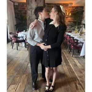 Molly Bernard Instagram - What a beautiful party thrown and planned by our sweetest @hilaryduff @danielled2mgmt and @lowenban for @liebhan and I. Thank you for an exquisitely special and supportive afternoon with our friends and family celebrating our growing family. We are so lucky 🎉💫💝