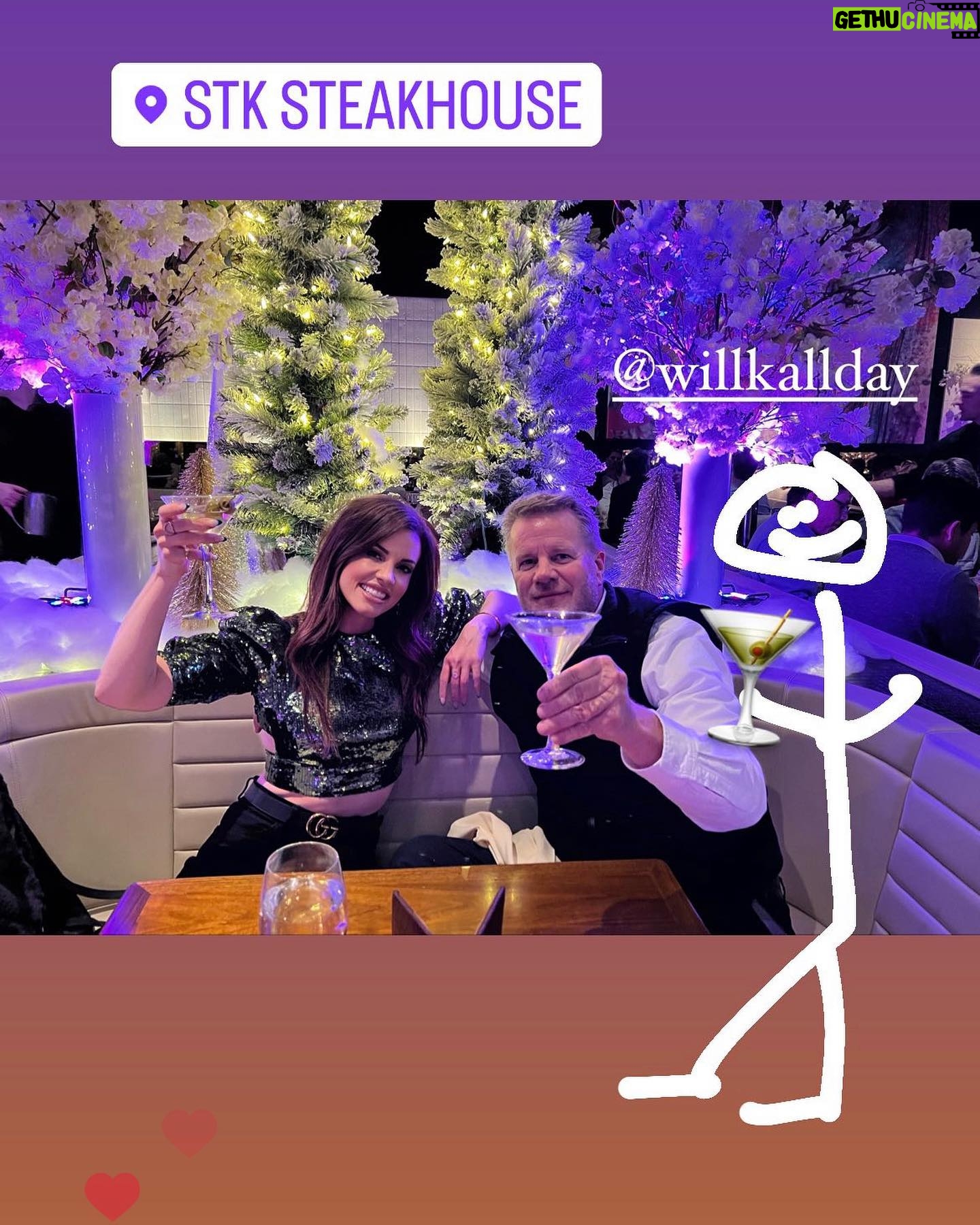 Molly Burnett - 5.4K Likes - βοΈππΈ
*slide 6 was taken in -13 degree weather π«