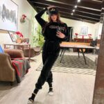 Molly Burnett Instagram – ☃️🏀🍸
*slide 6 was taken in -13 degree weather 🫠