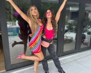 Molly Burnett Instagram - what a mf DAY✌️🩷🌈✨ @gflip 4ever!!!!!!!!! Can we do it again asap? #happypride #pridemonth