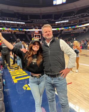 Molly Burnett Instagram - ☃️🏀🍸
*slide 6 was taken in -13 degree weather 🫠