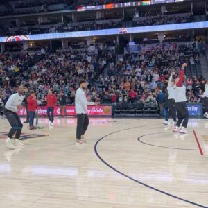 Molly Burnett Instagram - ☃️🏀🍸
*slide 6 was taken in -13 degree weather 🫠