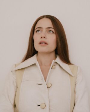 Molly Gordon Instagram - Thank you @nytimes, Alexis Soloski, @amyharrity, and most importantly Coach K for lending me the basketball for this shoot.