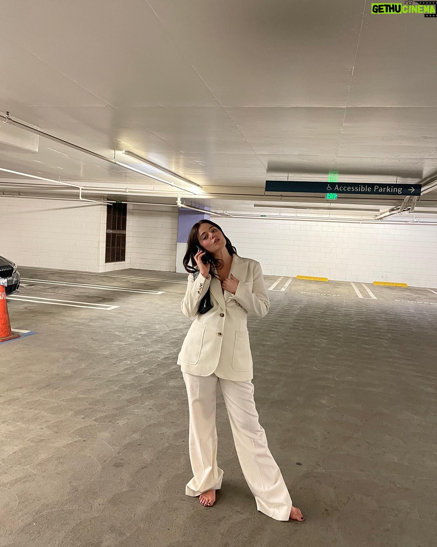 Molly Gordon - 25.4K Likes - Top Liked Instagram Posts and Photos