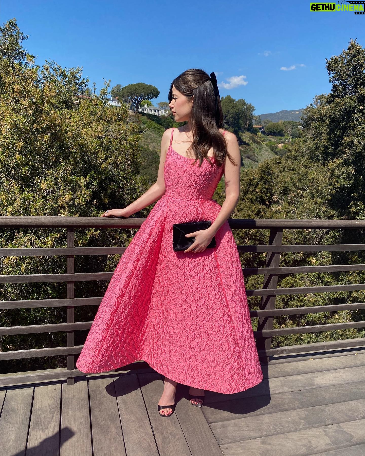 Molly Gordon - 18.5K Likes - Top Liked Instagram Posts and Photos