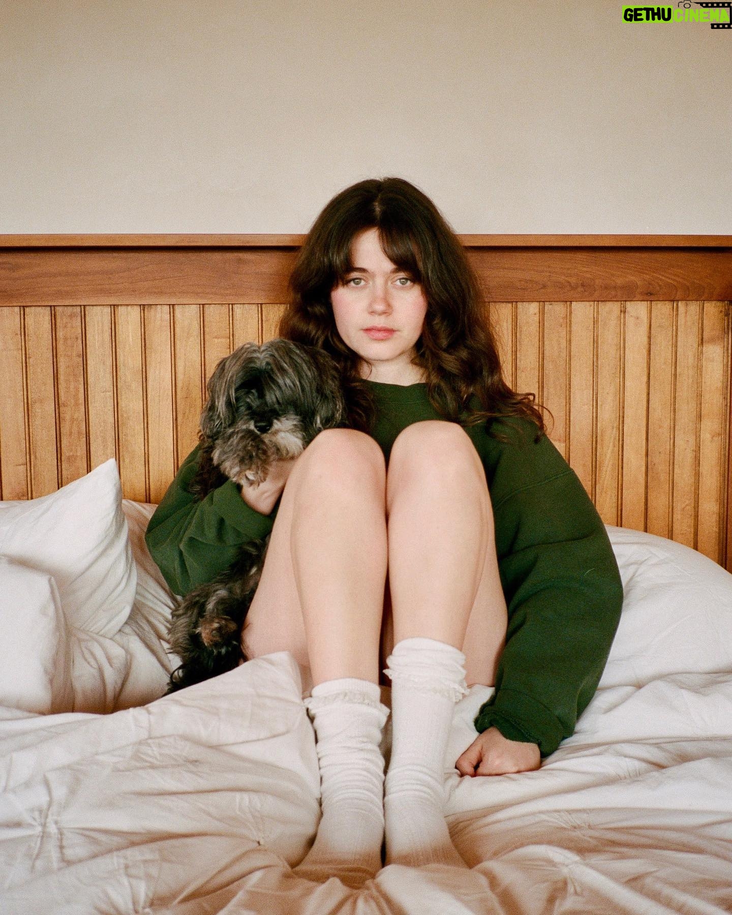 Molly Gordon - 22.6K Likes - Top Liked Instagram Posts and Photos