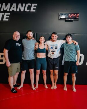 Molly McCann Instagram - Fight week has begun .. 115 debut pending 📸 @zacpacleb