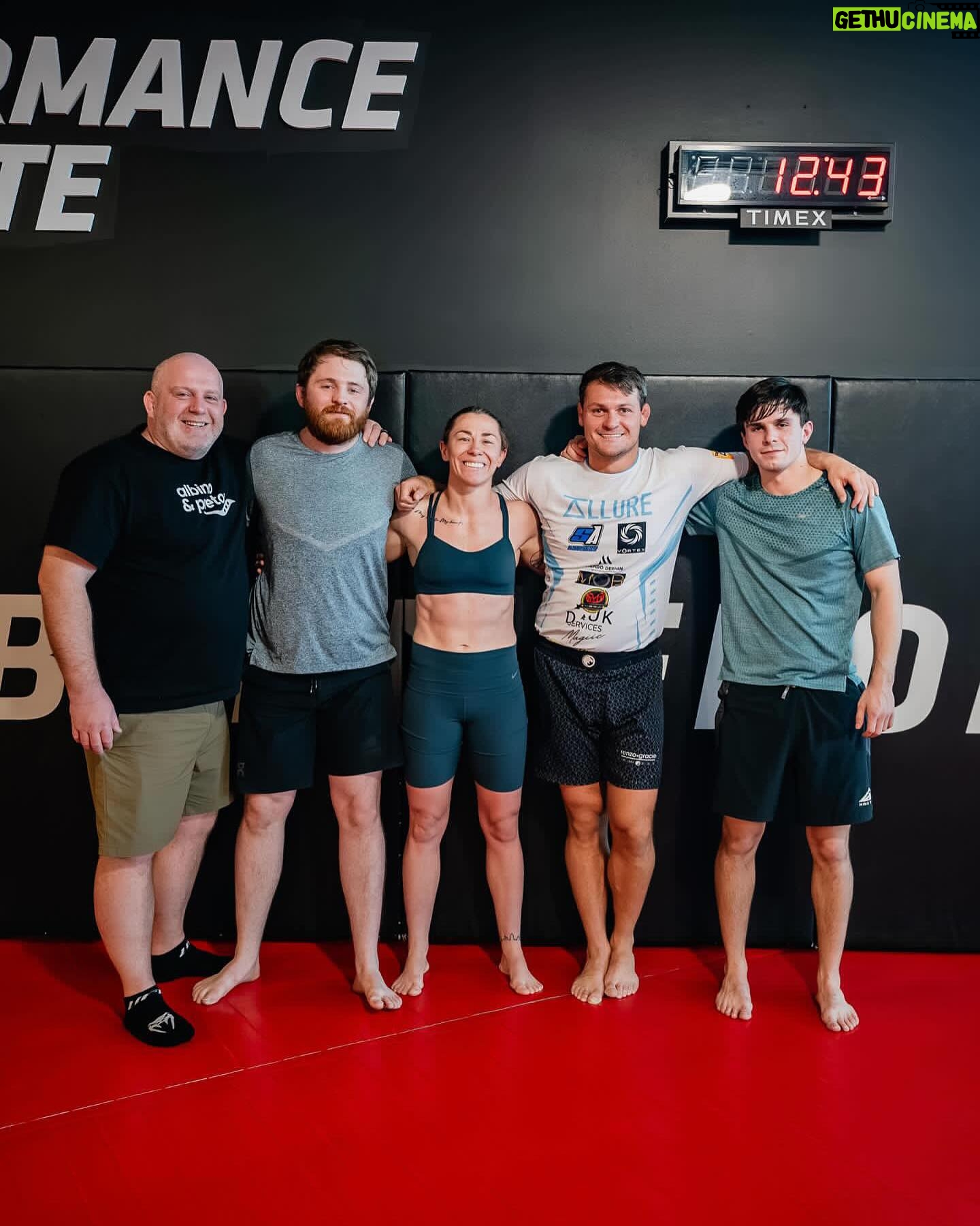 Molly McCann - 15.8K Likes - Fight week has begun .. 115 debut pending 📸 @zacpacleb