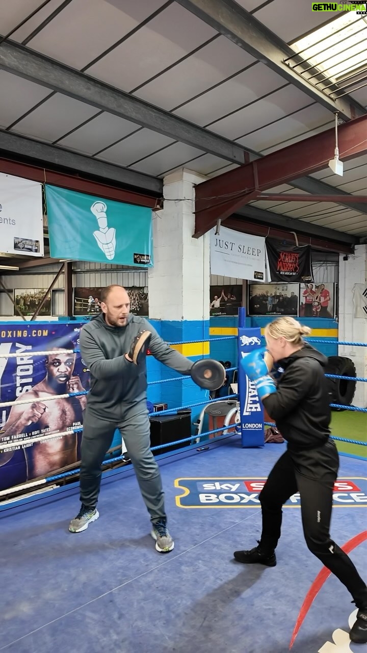 Molly McCann Instagram - Back to basics - literally working from the ground up with the best gyms and coaches around π«Άπ»π. Practising being a guard player and a full time southpaw π weβll get there, or die trying!!