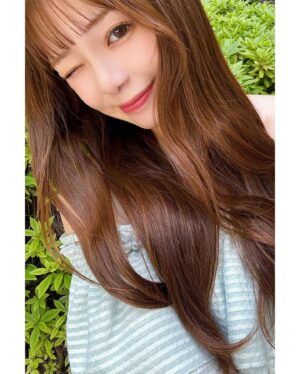 Momo Shitou Instagram - ㅤㅤㅤㅤㅤㅤㅤㅤㅤㅤㅤㅤㅤ
フレアシルエットが可愛い
@rienda_official のオフショルダーワンピース。♡

爽やかで涼しげなミントカラーがお気に入り。

肩のストラップは取り外し可能で
シンプルな紐タイプの他にチェーンタイプも付属であるから…
3wayで楽しめるの🫶🏻

#PR #rienda #rienda_ambassador