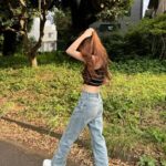 Momo Shitou Instagram - ㅤㅤㅤㅤㅤㅤㅤㅤㅤㅤㅤㅤㅤ 履くだけでスタイルアップできちゃう @rienda_officialのNEW美ラインデニム。♡ デニム大好きで沢山持ってるんだけど… 厚手のデニム生地で、脚のラインが綺麗に見えてお気に入り🫶🏻 バックポケットのタグプレートがかわいい… #PR #rienda #rienda_ambassador