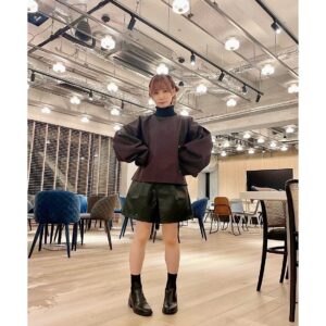 Momoko Gumi Company Instagram - 『シューイチ《シューイチプレミアム》』

styling @_ayanootaki_ 
hairmake @aoiokiraku 

#シューイチ
#モモコグミカンパニー