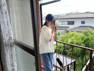 Momoko Tanabe Instagram - 遅くなってしまいましたが
『癒やしのお隣さんには秘密がある』
全13話ありがとうございました!!
楽しかったー!
⁡
終わってもうすぐ1週間ぐらい経つのに未だに心がフワフワしています、、
TVerでの見逃し配信はまもなく終了なので
観たい方は今すぐぜひ🙆🏻‍♀️
年齢問わず沢山の方に楽しんでもらえてすごく嬉しかったなぁ☺️
チームにも本当に感謝です
　
また藤子たちに会えますように！