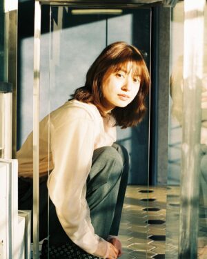 Momoko Tanabe Instagram - この前久々にフィルムで写真撮った
巻き上げる時間が惜しいくらい、
美しい光ばかりだった
⁡
瞬きしたくないような瞬間と
もっともっと
出逢い続けていきたいな
そんな人生にしたいです
⁡
⁡
#film