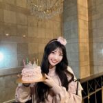 Momona Kohama Instagram - 🎂 ✨️21歳生誕祭(仮)✨️ チームシンデレラのみんな本当にありがとう🎉🩷 シンデレラでお誕生日のお祝いをして頂いたのは今年で5回目！🫣17歳から21歳まで、、、♡ 沢山の愛を感じて幸せな1日でした🌈 そして昨日、今年もシンデレラフェスに出演させて頂くことが発表されました💎 6月9日(日)さいたまスーパーアリーナ 皆様よろしくお願いします🎪💖 #シンデレラフェス #チームシンデレラ