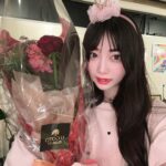 Momona Kohama Instagram - 🎂 ✨️21歳生誕祭(仮)✨️ チームシンデレラのみんな本当にありがとう🎉🩷 シンデレラでお誕生日のお祝いをして頂いたのは今年で5回目！🫣17歳から21歳まで、、、♡ 沢山の愛を感じて幸せな1日でした🌈 そして昨日、今年もシンデレラフェスに出演させて頂くことが発表されました💎 6月9日(日)さいたまスーパーアリーナ 皆様よろしくお願いします🎪💖 #シンデレラフェス #チームシンデレラ
