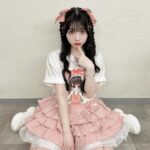 Momona Kohama Instagram – ๐
ใใกใใ็่ช็ฅญใใฒในใๅบๆผใใใฆ้ ใใพใใ๐
ใใใช็ด ๆตใชๆฉไผใใใใใใกใใใซใฏๆ่ฌใใใชใใงใๆฌๅฝใซใใใใจใ๐ญ๐ญ๐ญ
็ด3ๅนดใถใใซในใใผใธใงๆญใฃใฆ่ธใฃใฆใใใ๐ค
ไน
ใใถใใซ็ทๅผตใใพใใ๏ผ๐
ใงใใญใใใใใใฎใใกใณใฎๆนใๆใใใฆใไผๅ ดใฎ็ใใใๆฒขๅฑฑใณใผใซใใฆใใใใใใใณใฉใคใใตใฃใฆ็ใไธใใฆไธใใฃใใฎใงใจใฆใๆฅฝใใๆ้ใซใชใใพใใ๐ช
็ๆงใใใใจใใใใใพใใโจ๏ธ
ๆนใใฆใใกใใใ่ช็ๆฅใใใงใจใ๐โฅ๏ธ
๐ i-colors โก i-Cocoa
๐VELVET cream tint โก 05.Velvet Red
#1ๆฅใขใคใใซ(ไปฎ)