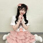 Momona Kohama Instagram – ๐
ใใกใใ็่ช็ฅญใใฒในใๅบๆผใใใฆ้ ใใพใใ๐
ใใใช็ด ๆตใชๆฉไผใใใใใใกใใใซใฏๆ่ฌใใใชใใงใๆฌๅฝใซใใใใจใ๐ญ๐ญ๐ญ
็ด3ๅนดใถใใซในใใผใธใงๆญใฃใฆ่ธใฃใฆใใใ๐ค
ไน
ใใถใใซ็ทๅผตใใพใใ๏ผ๐
ใงใใญใใใใใใฎใใกใณใฎๆนใๆใใใฆใไผๅ ดใฎ็ใใใๆฒขๅฑฑใณใผใซใใฆใใใใใใใณใฉใคใใตใฃใฆ็ใไธใใฆไธใใฃใใฎใงใจใฆใๆฅฝใใๆ้ใซใชใใพใใ๐ช
็ๆงใใใใจใใใใใพใใโจ๏ธ
ๆนใใฆใใกใใใ่ช็ๆฅใใใงใจใ๐โฅ๏ธ
๐ i-colors โก i-Cocoa
๐VELVET cream tint โก 05.Velvet Red
#1ๆฅใขใคใใซ(ไปฎ)