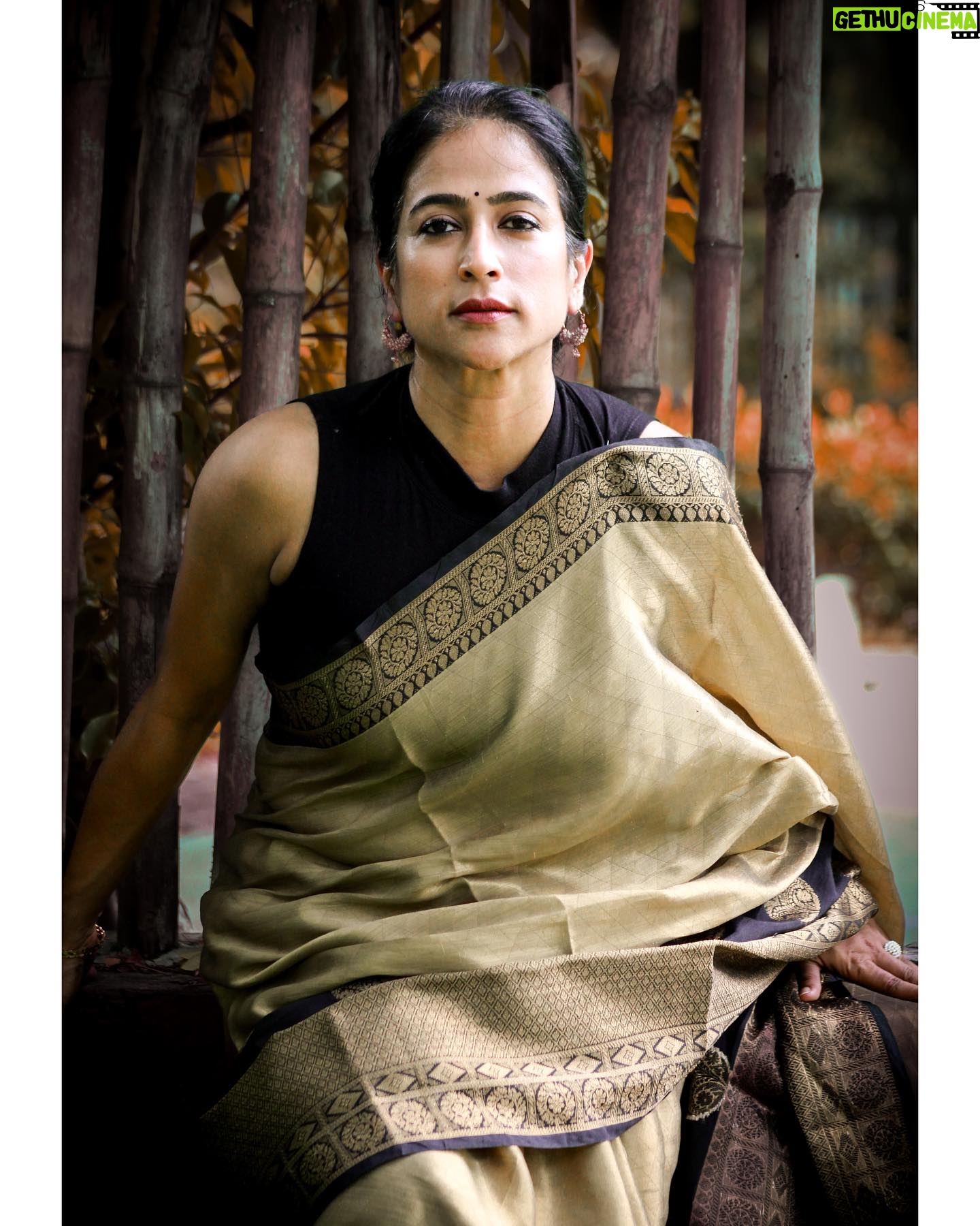 Mona Kakade - 1.5K Likes - Its all about perception …
Pc @prarthanatikare
#monabedre
#mona
#actor
#picoftheday
#photooftheday
#saturday
#instagood
#pose