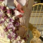 Mona Mosly Instagram - احلى الذكريات ذكرياتنا و نحنا صغار تقديرنا للاشياء البسيطة كبيرة في عيوننا و سعادتها سعادة لا توصف و اكثر الاحيان تكون اسباب الهامنا في طريق حياتنا كيكة حلاوة العيد حتتوفر قريبا في @sweetateliersa