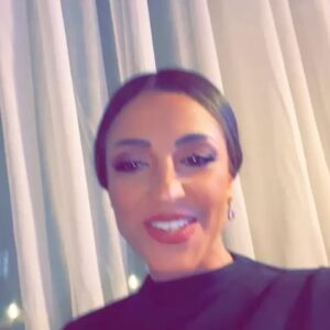 Mona Mosly Instagram - نتعلق في المواقف و الاحاسيس و البشر و مانعرف قد ايش حلاوة المرحلة التانية و قد ايش مواقفها الصعبة جسر نكبر منه وبصيرة  تساعدنا نثمن كل شيء حلو باصغر تفاصيلة كلام من القلب
