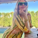 Monet Mazur Instagram - hello sunshine 🙃