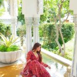 Monica Chaudhary Instagram - Twirling away in @bunaai 🌹🕊